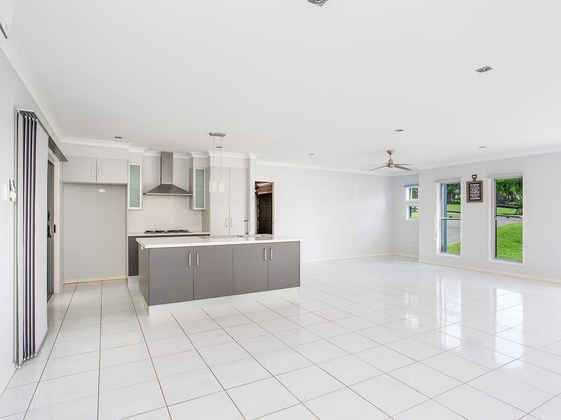 14 Jasmine Avenue, Southside, QLD 4570