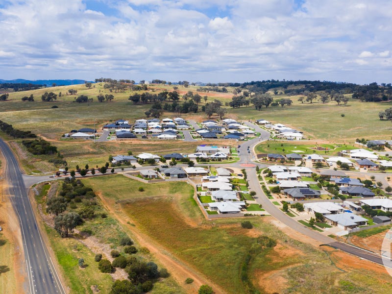 37 Watson Boulevard, Lloyd, NSW 2650 Property Details