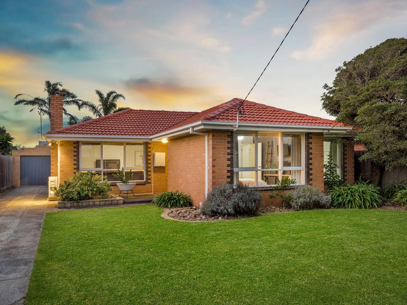 17 Hayman Avenue, Seaford, Vic 3198 Property Details