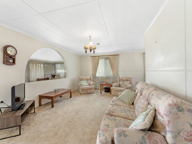 21 Harding Street, Raceview, Qld 4305 Property Details