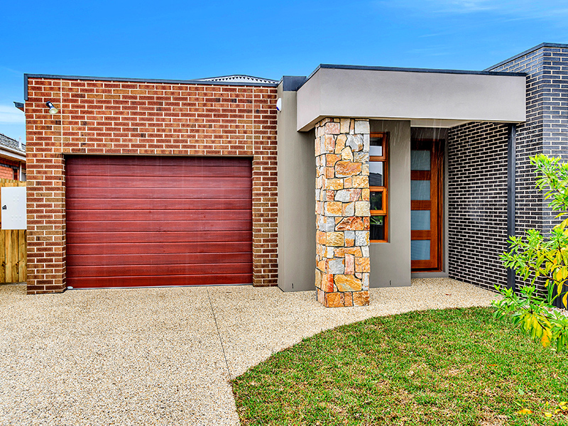39 Herbert Street, Avondale Heights, VIC 3034