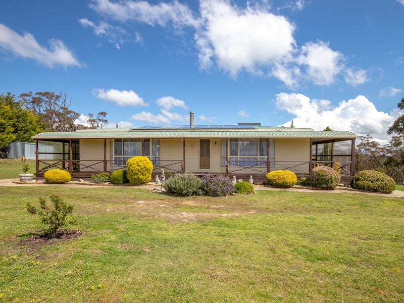 69 Marks Crescent, Oberon, NSW 2787 Property Details