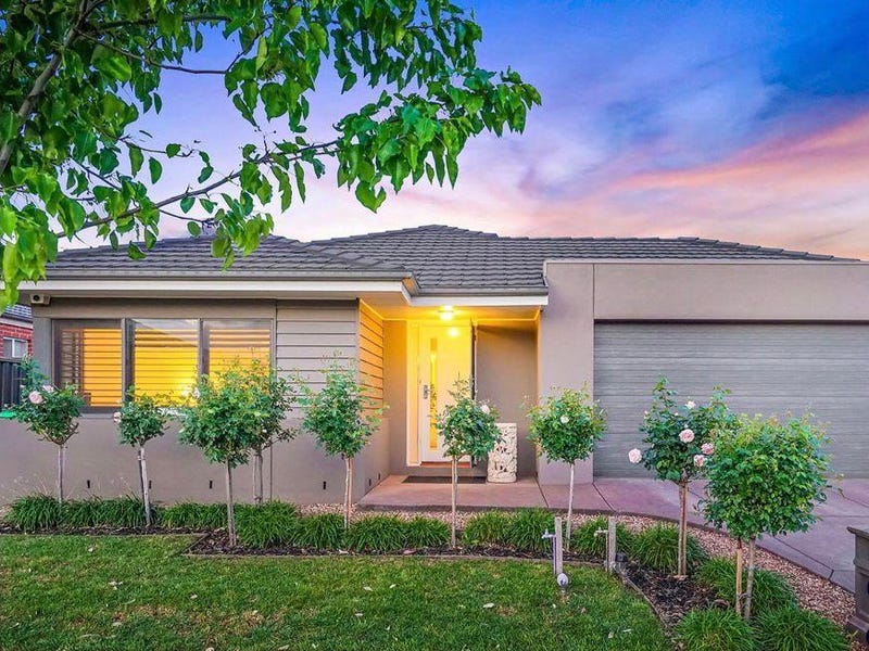 4 Yarrambat Street, Manor Lakes, VIC 3024