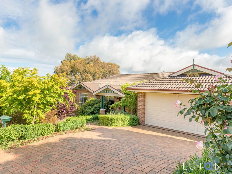 130 Waterfall Drive, Jerrabomberra, NSW 2619