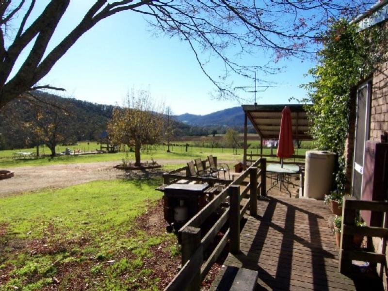 436 Mount Buffalo Road, Porepunkah, VIC 3740