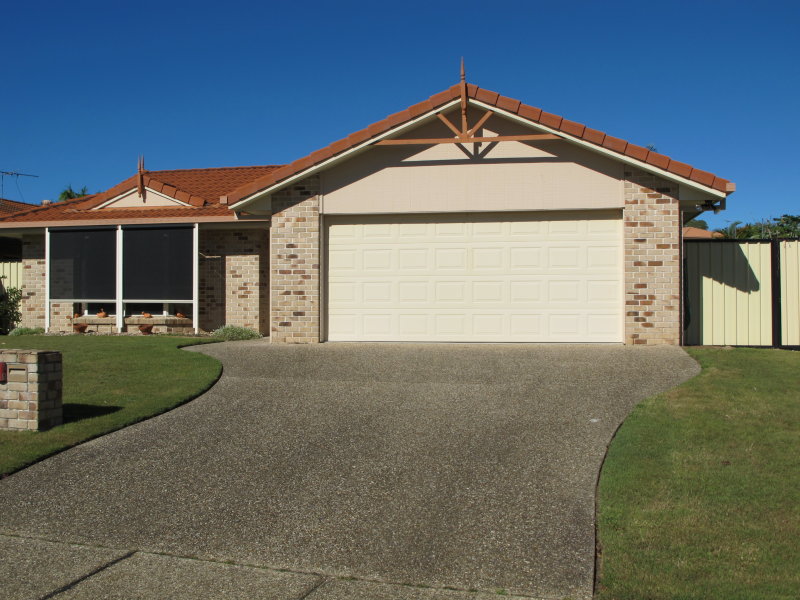 19 Carpenter Way, Sandstone Point, QLD 4511