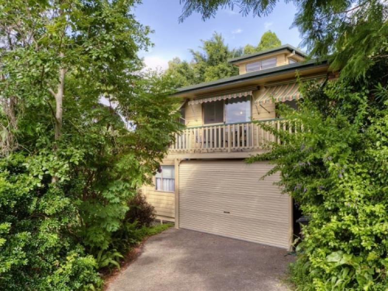 35 Rowena Street, Kenmore, Qld 4069 Property Details