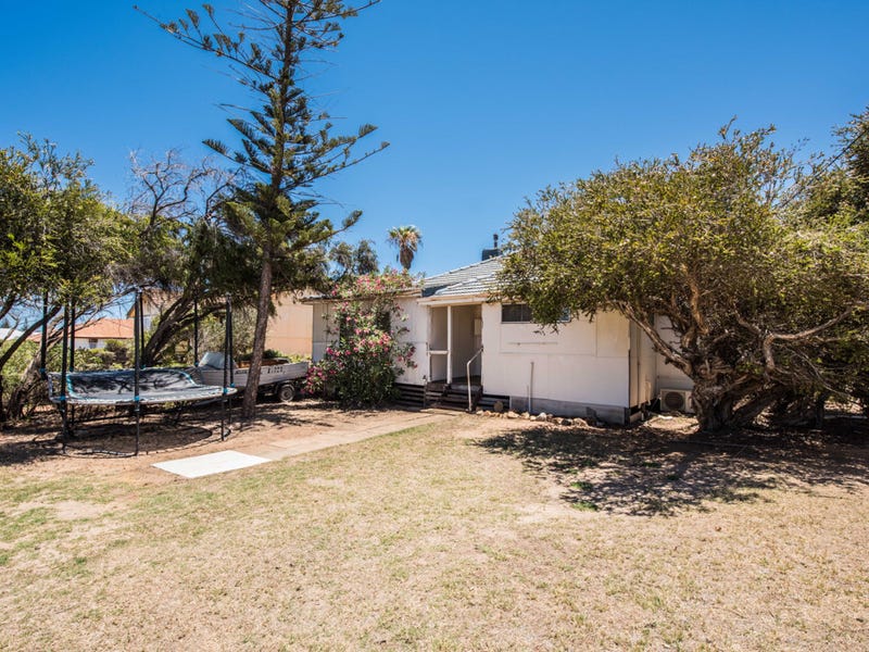 21 Dampier Street, Beachlands, WA 6530 House for Sale