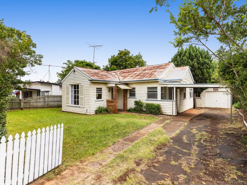 13 Avondale Street, Newtown, QLD 4350