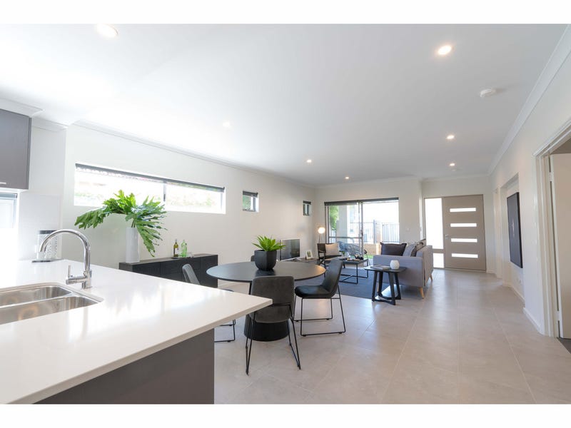 1/8A Roberts Street, Bayswater, WA 6053 Property Details