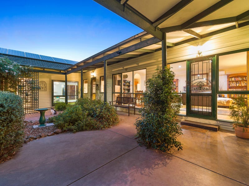 119 Outlook Lane, Gisborne, VIC 3437