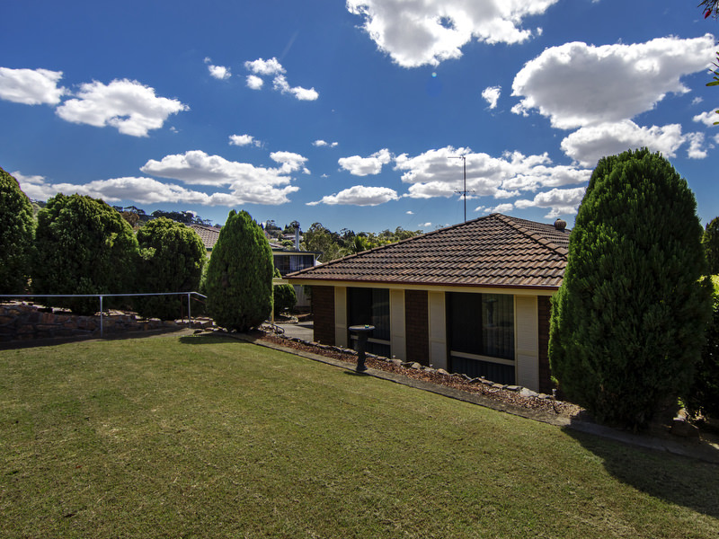 32 Auklet Road, Mount Hutton, NSW 2290