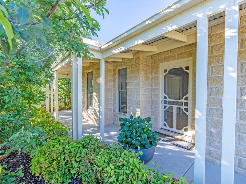 48 Belltower Avenue, Alfredton, Vic 3350 Property Details