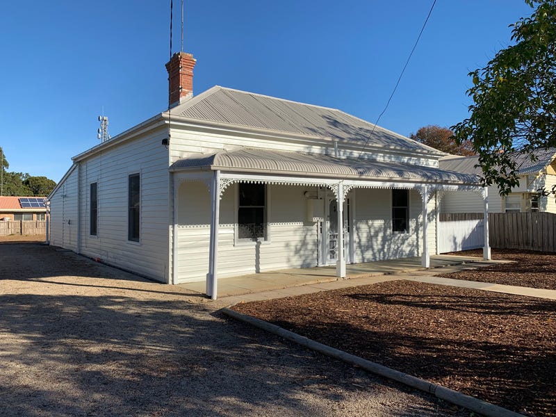 33 Mitchell Street, Bairnsdale, Vic 3875
