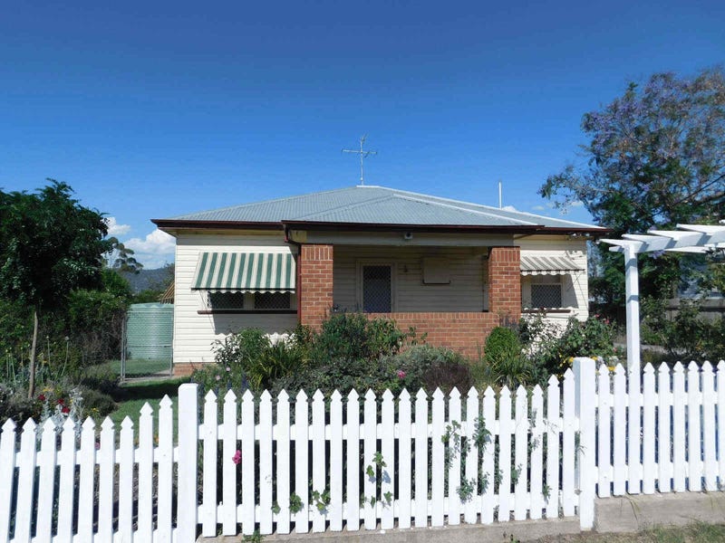 44 Phillip Street, West Tamworth, NSW 2340