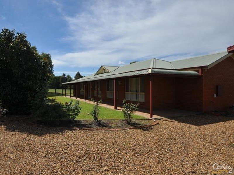 25R Debeaufort Drive, Dubbo, NSW 2830 Property Details