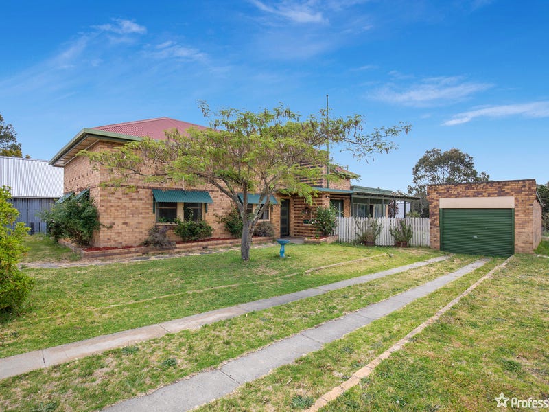 17 Bridge Street, Uralla, NSW 2358 Property Details