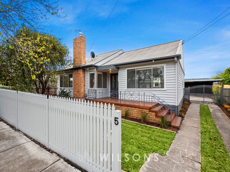 5 Joyce Parade, Herne Hill, Vic 3218