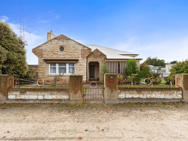 36 Caroline St, Moonta, SA 5558 Property Details