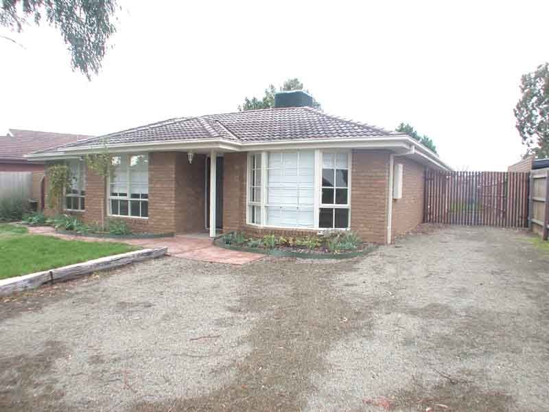 95 Endeavour Drive, Cranbourne North, VIC 3977