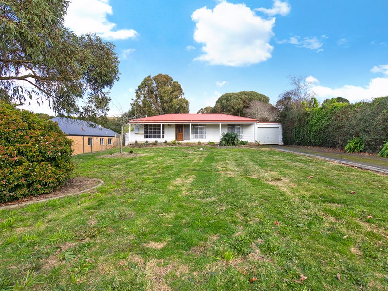 33 Main St, Gordon, Vic 3345 Property Details