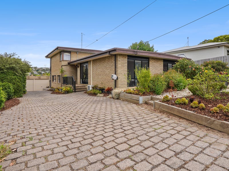 35 North Valley Road, Highton, Vic 3216 Property Details