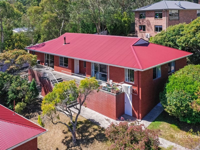 2/120 Strickland Avenue, South Hobart, TAS 7004