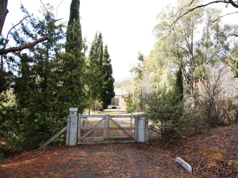 30 High Street, Woodend, Vic 3442 Property Details