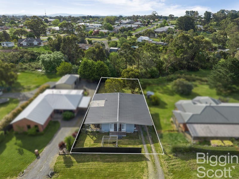 24 King Street, Creswick, Vic 3363 House for Sale