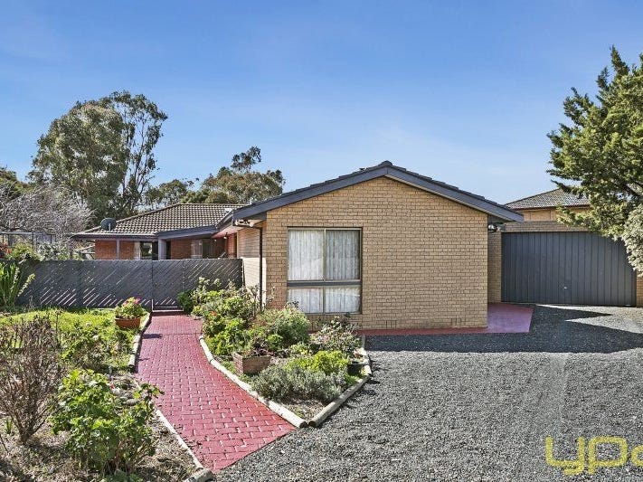 8 Walton Heath Court, Sunbury, VIC 3429