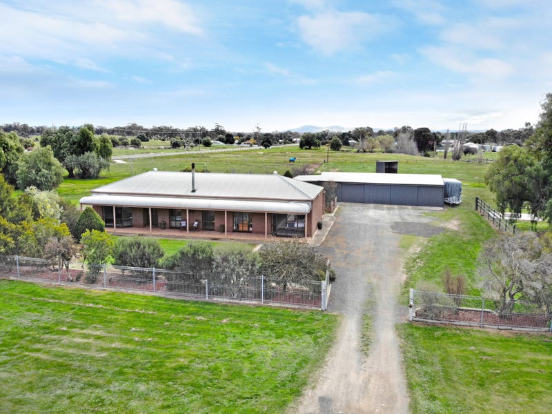 9 RESERVOIR RD BOWENVALE, Maryborough, Vic 3465 Property Details