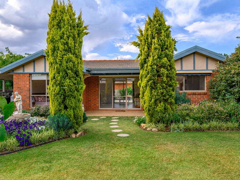 7 Martley Street, Porepunkah, Vic 3740 Property Details