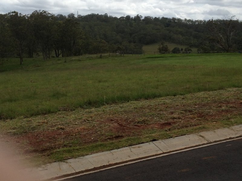 202 Postle Street, Mount Rascal, QLD 4350