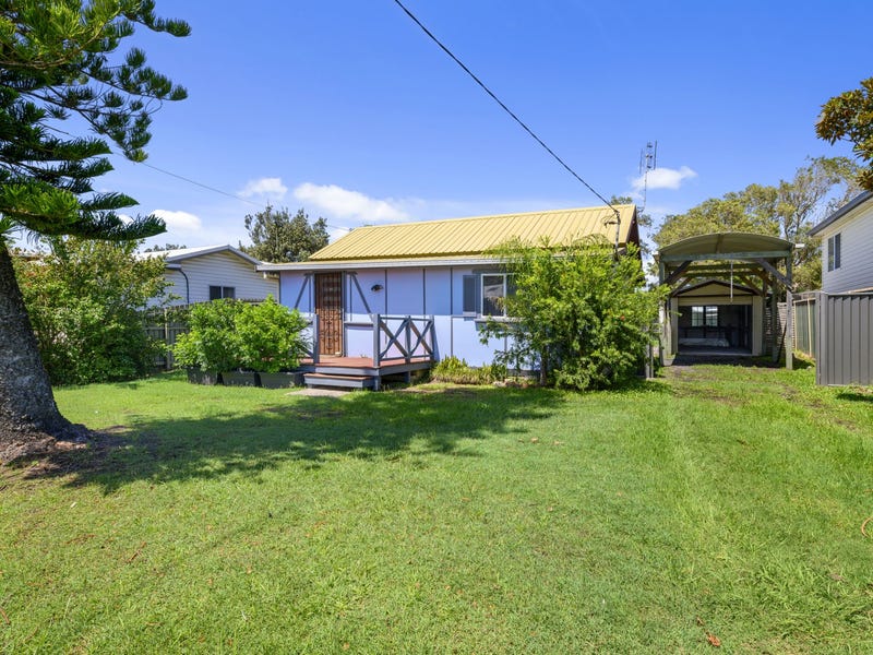26 Schafer Street, Red Rock, NSW 2456