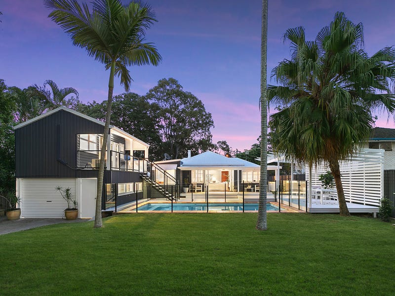 4 Michel Drive, Currumbin Waters, QLD 4223