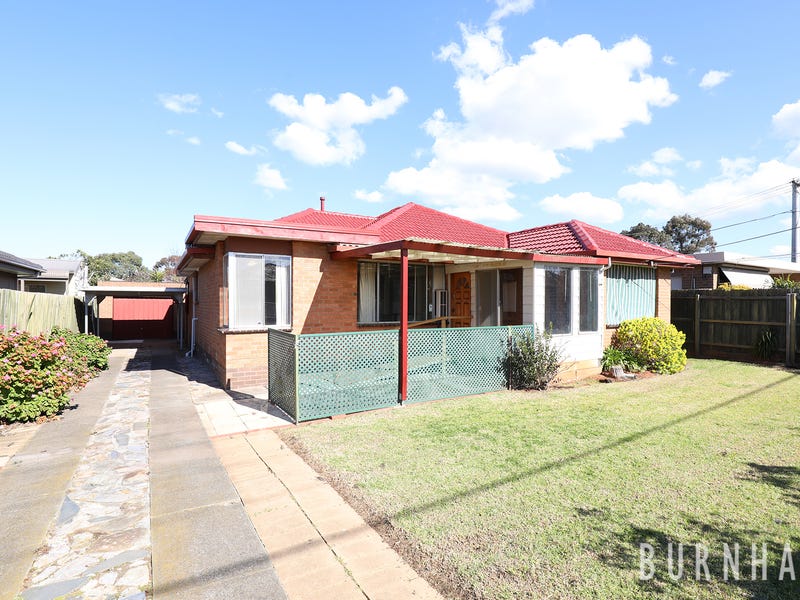 19 Moffatt Cres, Hoppers Crossing, VIC 3029