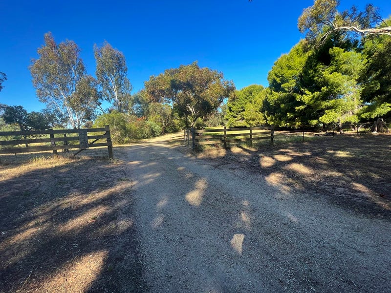 220 Murray Street, Tocumwal, NSW 2714