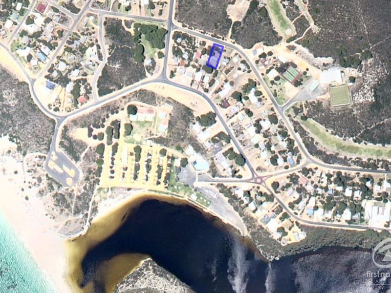 8 Wedge Street, Guilderton, WA 6041