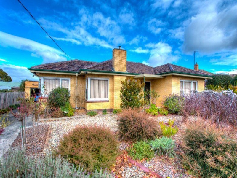 31 College Street, Wendouree, Vic 3355 Property Details