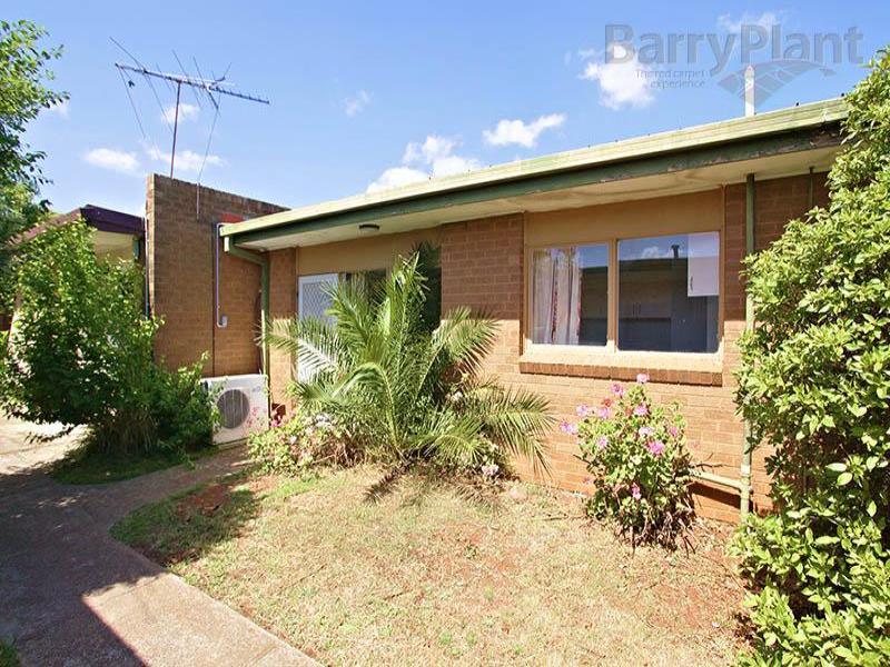 11/4 Plover Street, Melton, Vic 3337 Property Details