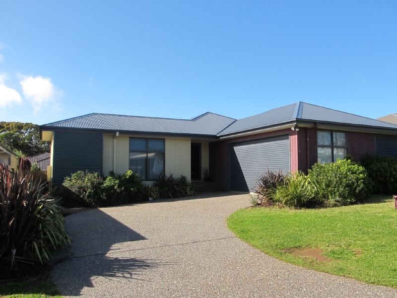 19 Norman Drive, Cowes, Vic 3922 Property Details