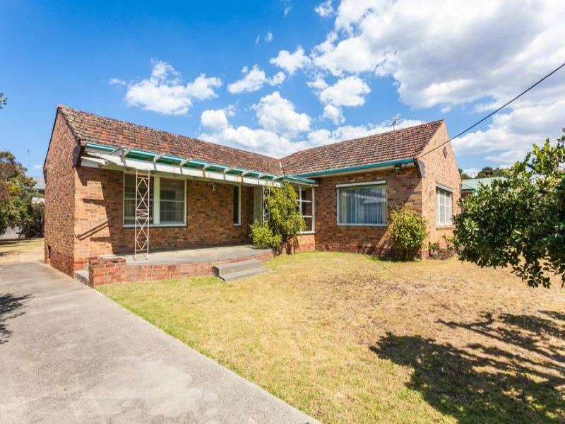 17 Boston Road, Torquay, Vic 3228 Property Details