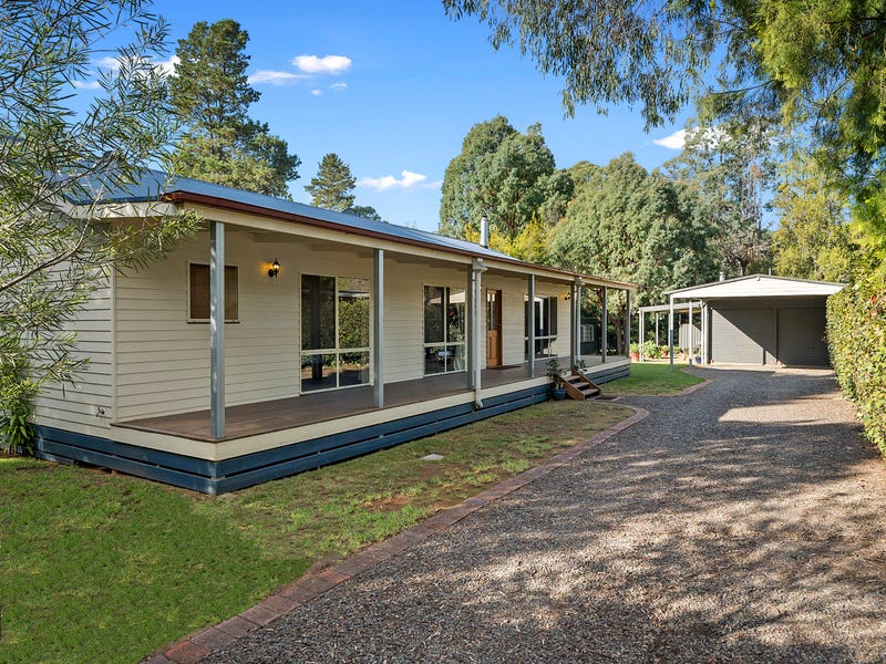 18 Glen Avenue, Jamieson, Vic 3723 Property Details