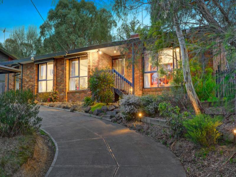 54 Oronsay Cres, Diamond Creek, VIC 3089