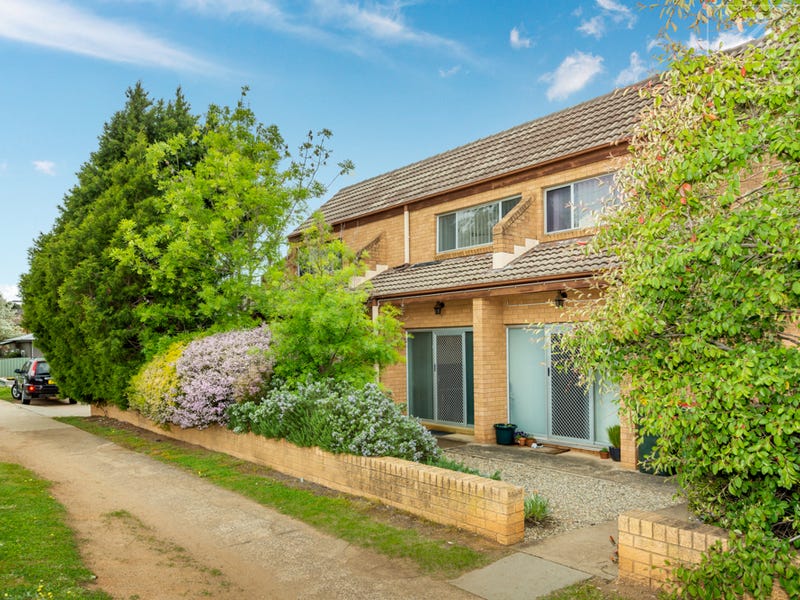 2/21 Morton Street, Queanbeyan, NSW 2620