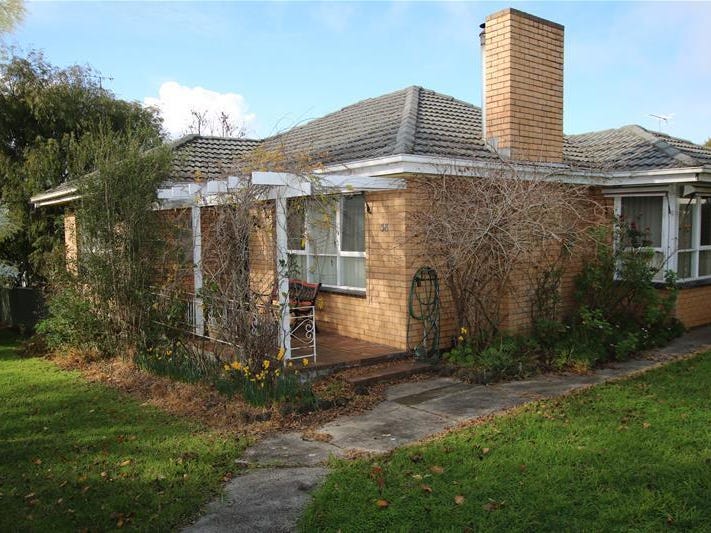 38 Heckfield Street, Macarthur, Vic 3286 Property Details