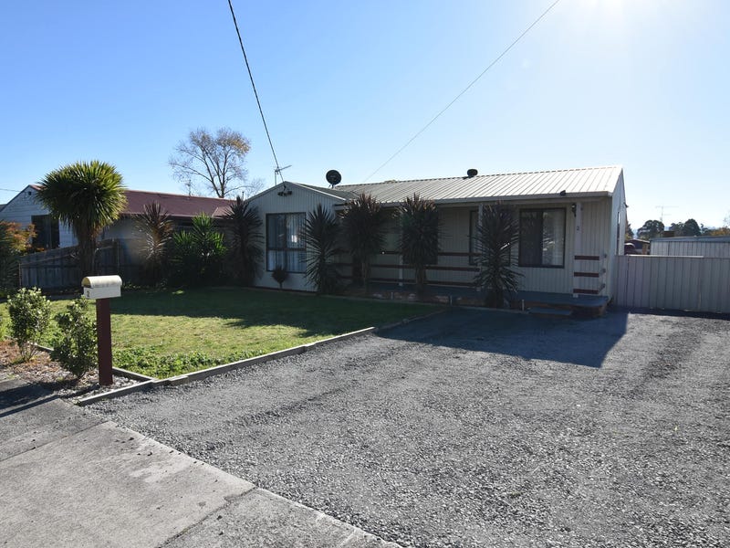 2 Mirboo Street, Newborough, VIC 3825