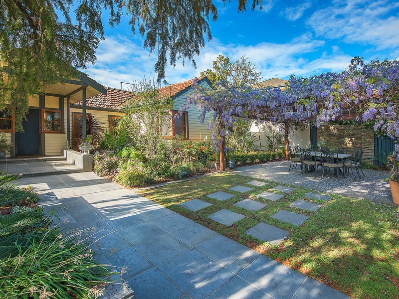 810 Arbor Avenue, Reservoir, Vic 3073 Property Details