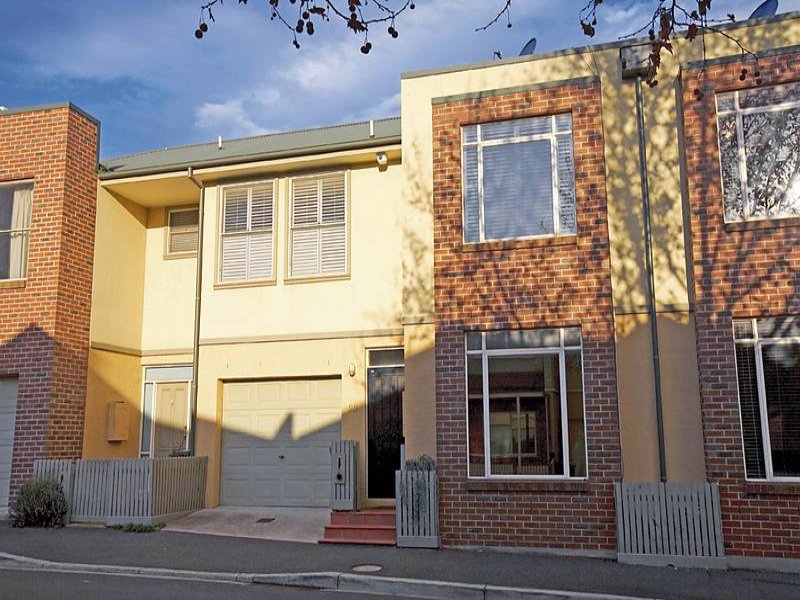 99 Westbourne Road, Kensington, Vic 3031 Property Details