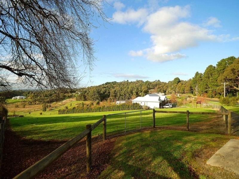 30 Salisbury Road, Beaconsfield Upper, VIC 3808